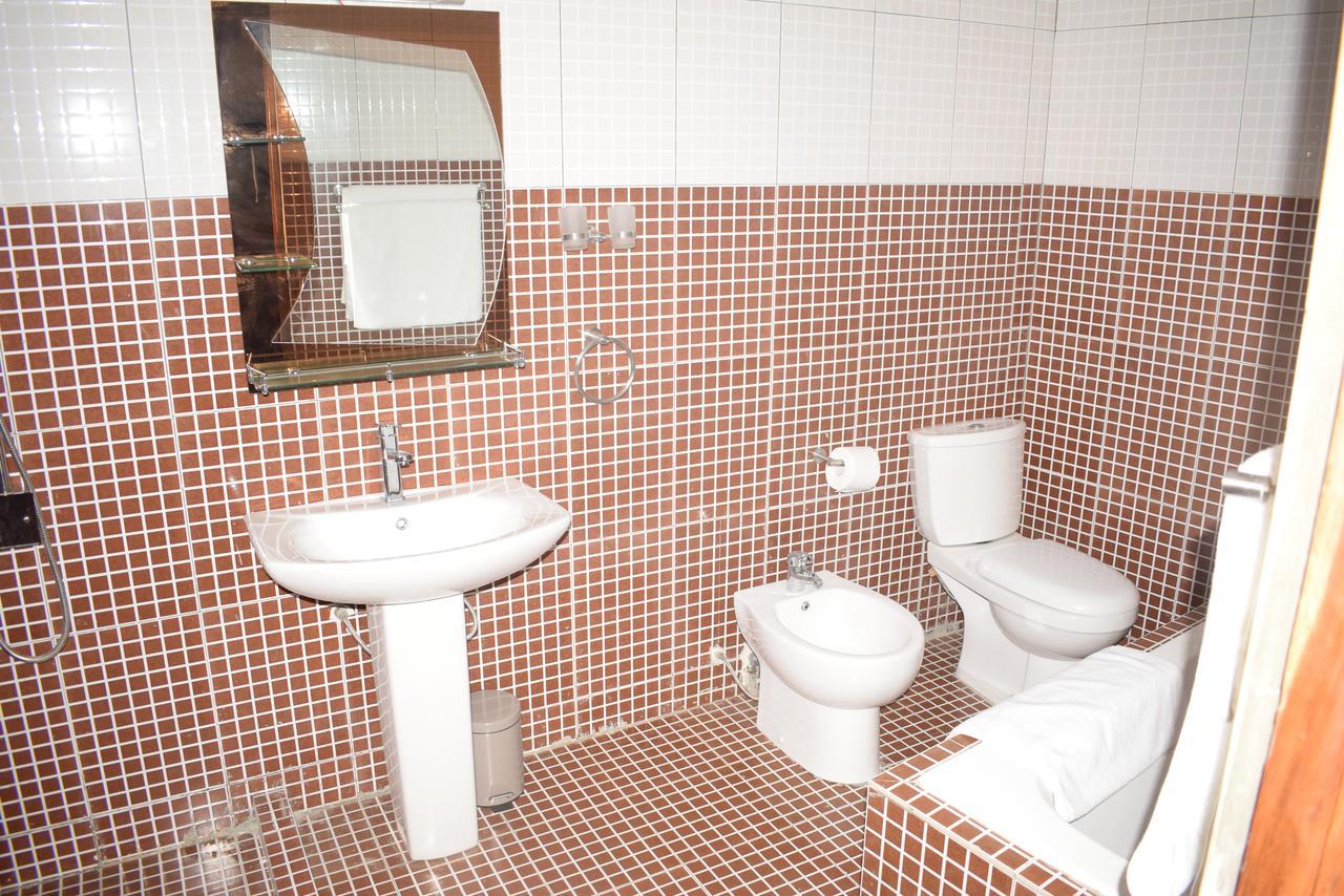 Hotel Bkbg ロメ エクステリア 写真
