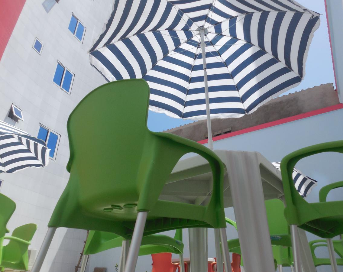 Hotel Bkbg ロメ エクステリア 写真